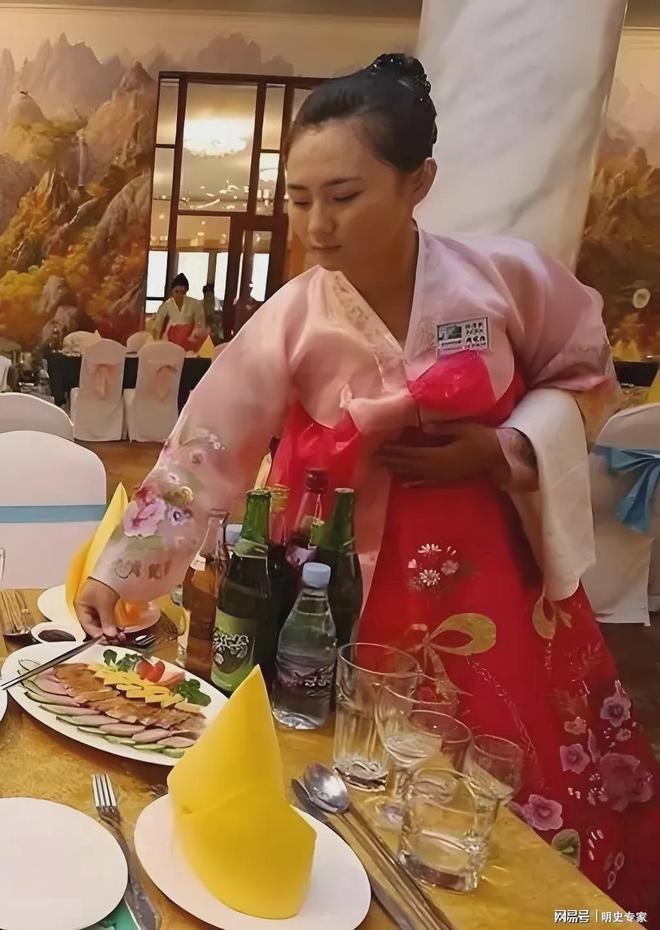 一天三顿都吃啥：玉米饭、泡菜、大酱汤开元ky棋牌作为我们邻居普通朝鲜人(图3)