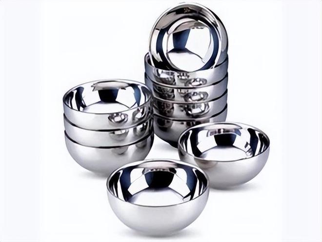 毒？重金属超标危害健康看你家有没有开元棋牌遭曝光的“釉上彩碗”有多(图8)